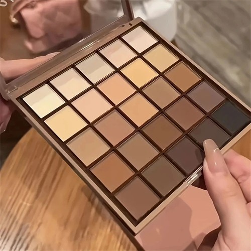 Color neutral eyeshadow - neutral,