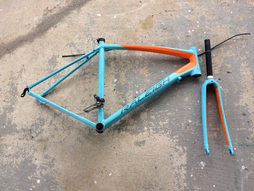 Raleigh revere road bike - revere,