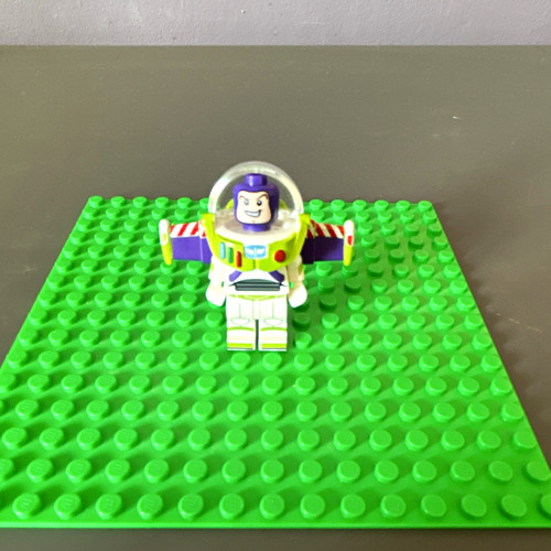 Lego minifigure buzz lightyear - lego,