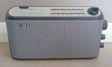 Silver Sony ICF-703L FM / MW /