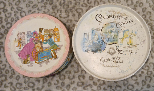 Vintage cadbury tin and - cadbury,