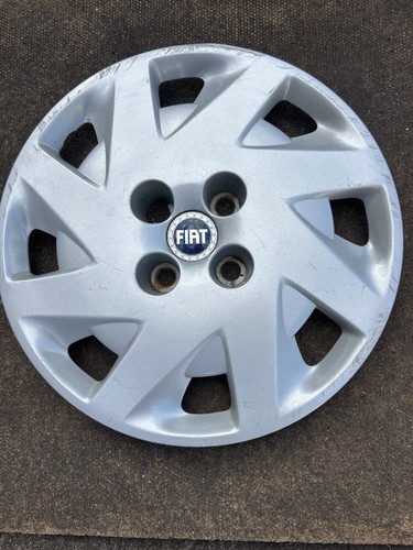 Fiat punto wheel trim hub - fiat, 14"