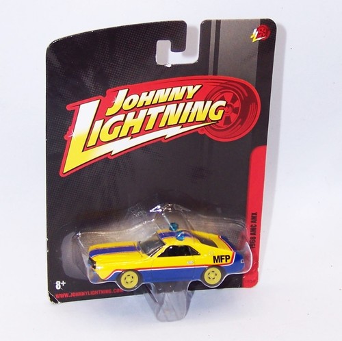 2010 johnny lightning - 1:64,