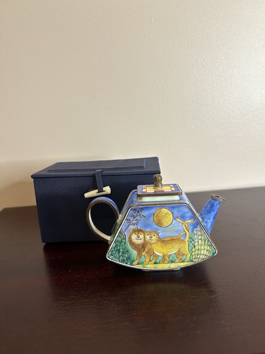 Trade aid miniature - trade, teapot