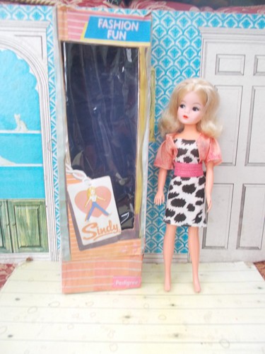 Beautiful rare 1985 fashion - beautiful,