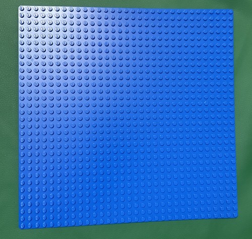 Lego base plate - ®, studs
