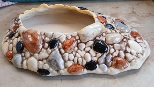 Sylvac vintage pebble oval - pebble,