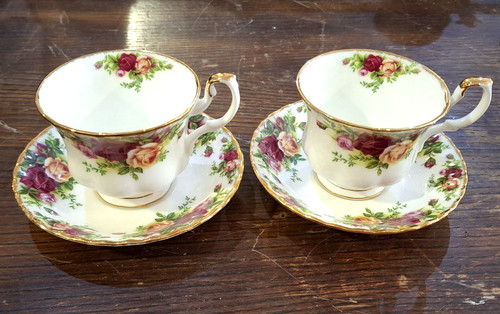 Pair vintage royal albert old - vintage,