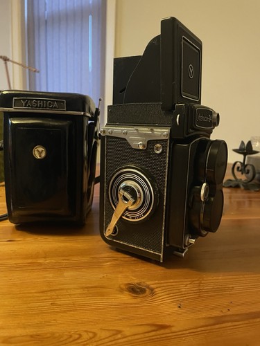 Yashica black twin - yashica, yashica-24