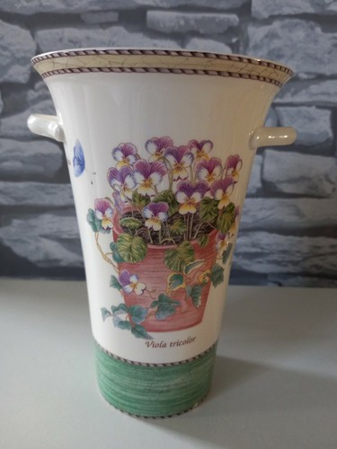 Vintage wedgwood urn vase - vintage,