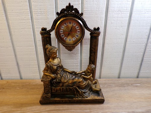 Vintage quartz figural - quartz,