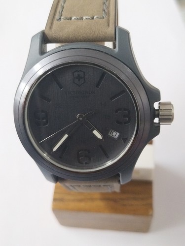 Victorinox swiss army - army, grey