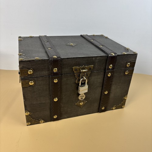 Treasure chest pirate storage - chest,