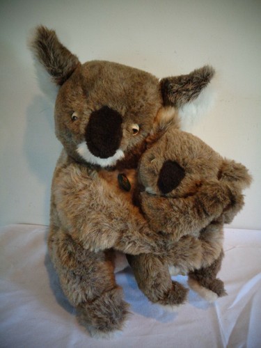 Vintage 1981 dakin pillow - vintage,