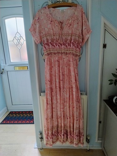 Stella morgan pink - and, cream