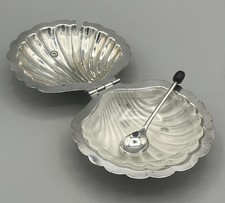 Vintage Silver Plated Art Deco Scallop Clam Shell Caviar Butter Dish & Spoon