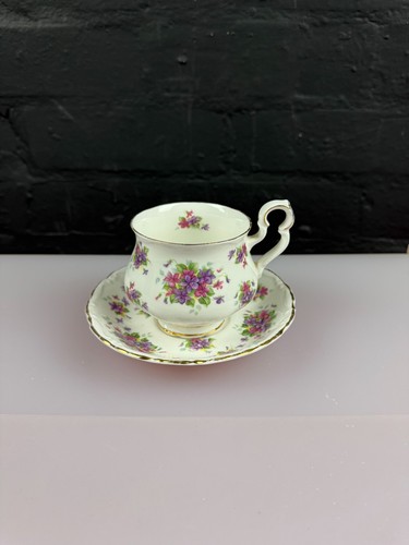 Royal albert violetta tea cup - royal,