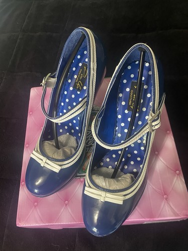 Pin couture women s - pin,
