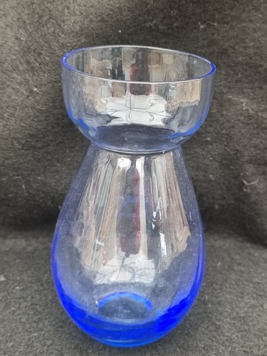 Hyacinth sapphire blue glass - blue,