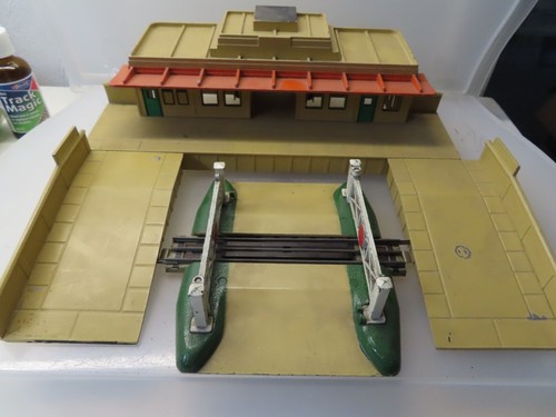 Hornby dublo main line station - hornby,