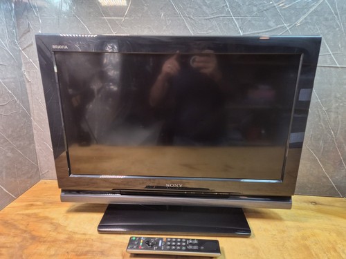 Vintage sony bravia lcd - 26",