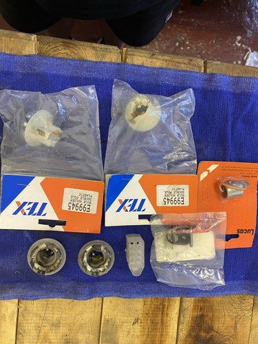 Triumph stag build holders - stag,