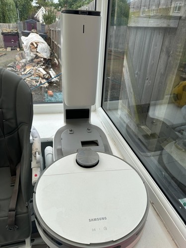 Samsung jet bot - bot+, robot