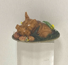 24TH SCALE TUDOR SUCKLING