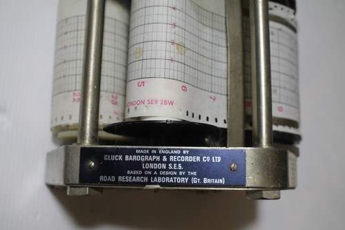 Gluck barograph and - , recorder