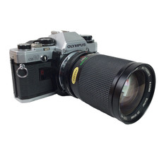 OLYMPUS OM10 & 28-85mm Zoom