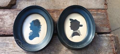 Pair old silhouettes - old,
