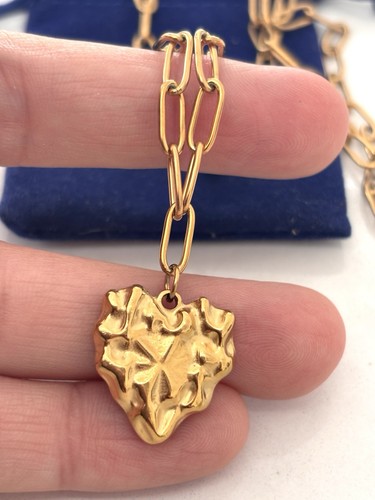 Gold tone textured - tone,