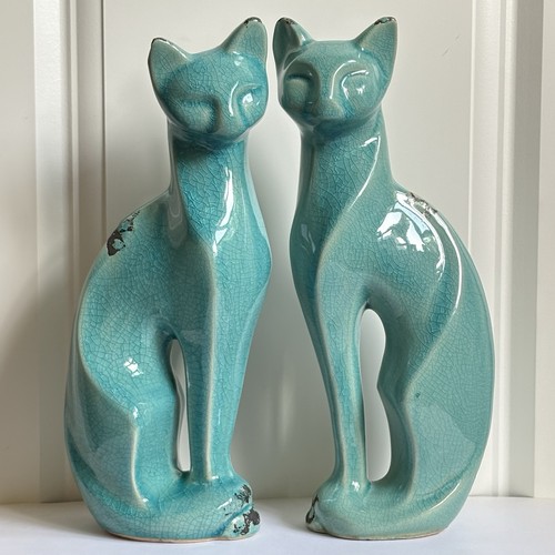 Vintage cat statue figurine - cat,