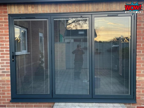 Aluminium bifold doors - aluminium,