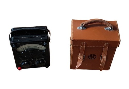 Vintage universal multimeter - universal,