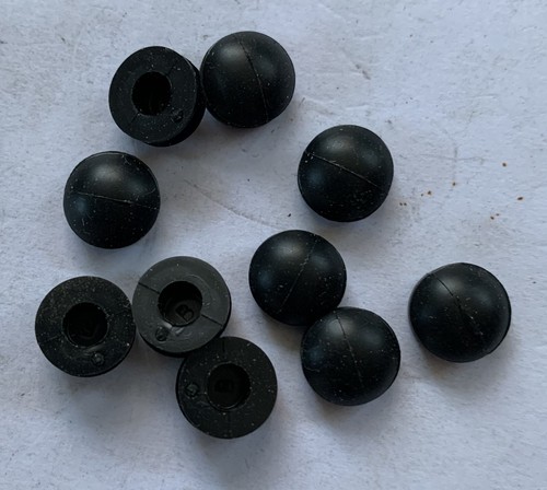 Small rubber domed hole - 10,