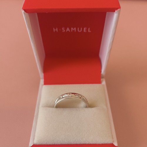 Samuel 9ct white - 9ct, gold
