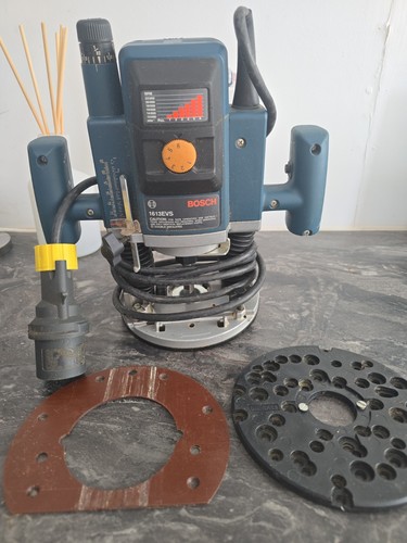 Bosch plunge router 1613evs - plunge,