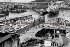 F016158 HMS Revenge HMS Royal