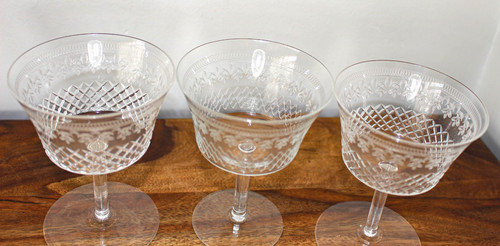 Antique pall mall - 3, lady