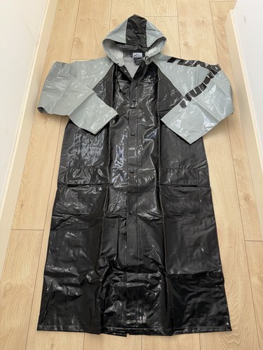 Long raincoat pvc - pvc, patent