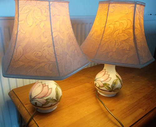 Pair moorcroft magnolia - of,