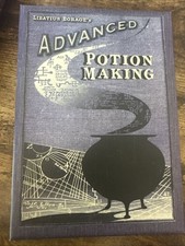 Harry Potter Hogwarts Universal eReader Case (Kindle, Nook) - KleverCase - NEW!