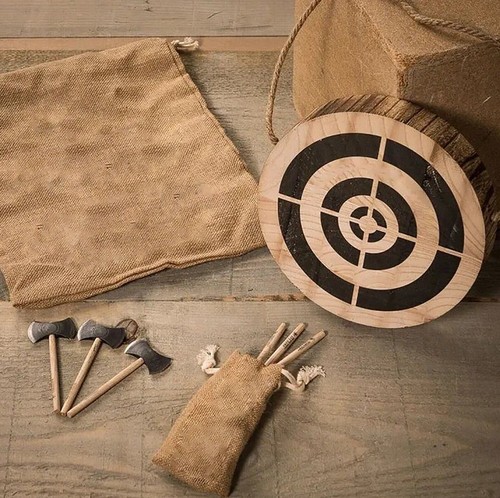 Throwing game viking axe - throwing,