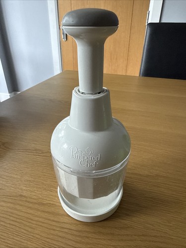 Pampered chef food chopper - pampered,