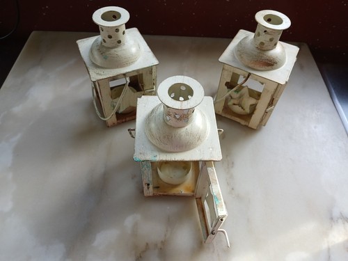 Painted metal tea light - metal,