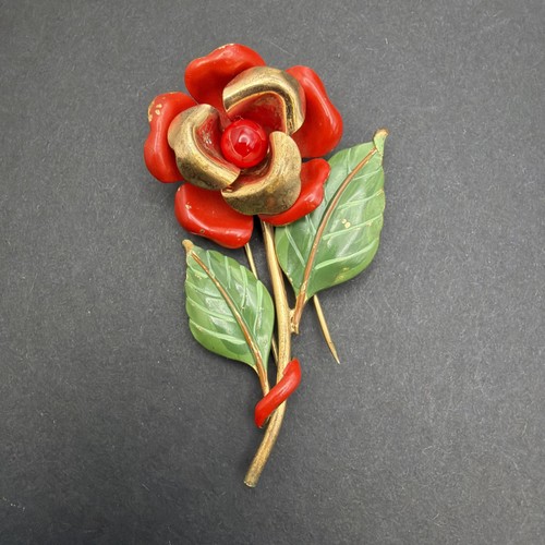 Vintage crown trifari - vintage,