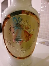 white chokin 24kt gold vase