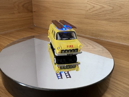 Working lights oxford diecast - oxford,
