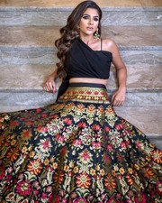 INDIAN WEAR LEHENGA CHOLI